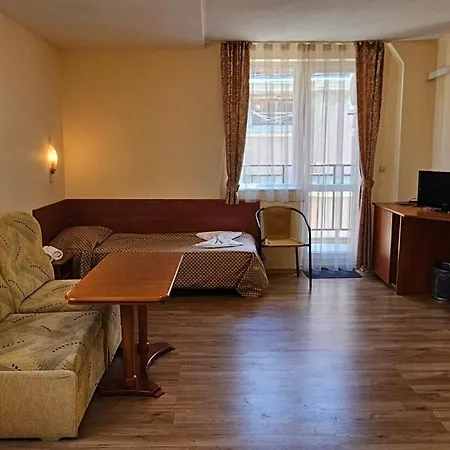 Caprice Family Hotel