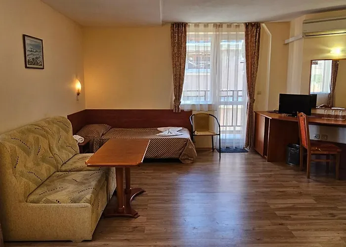 Caprice Family מלון